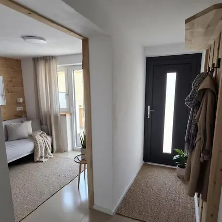 4 Jahreszeiten Apartment